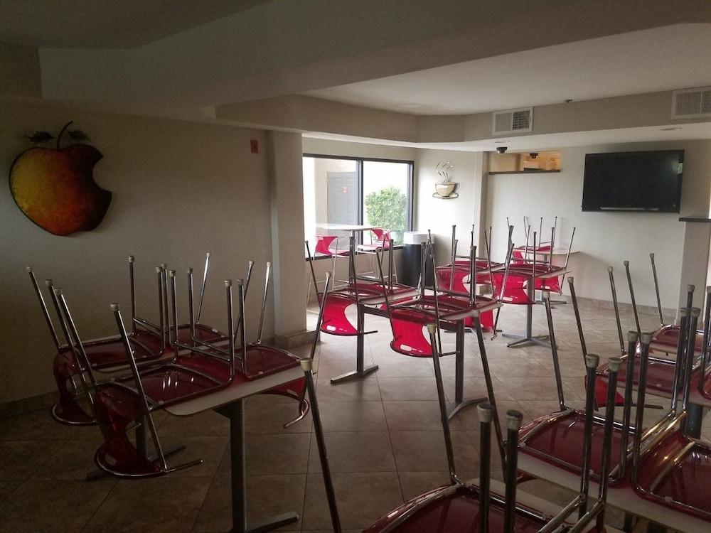 Infinity Inn & Suites Tempe Εξωτερικό φωτογραφία
