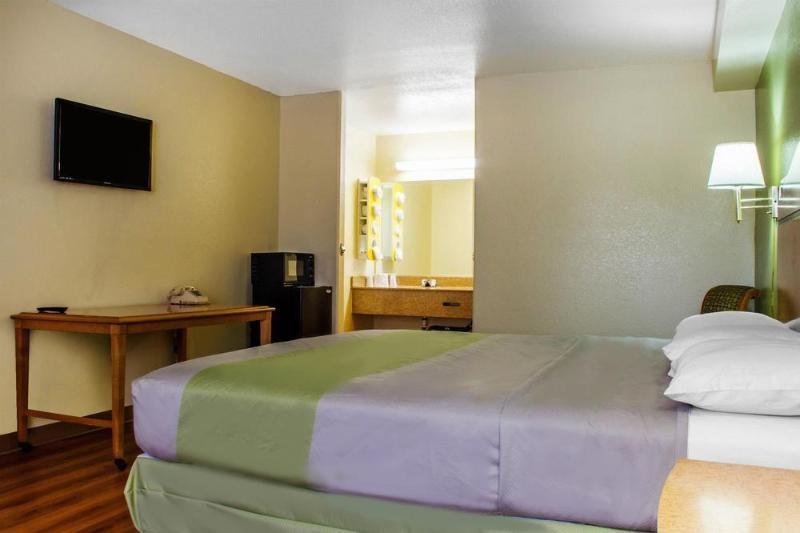 Infinity Inn & Suites Tempe Εξωτερικό φωτογραφία