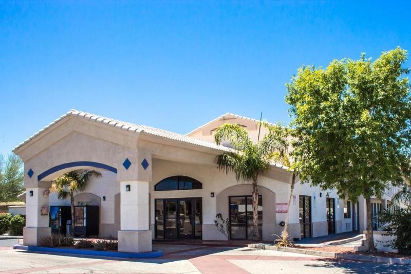 Infinity Inn & Suites Tempe Εξωτερικό φωτογραφία