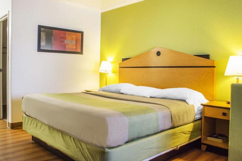 Infinity Inn & Suites Tempe Εξωτερικό φωτογραφία