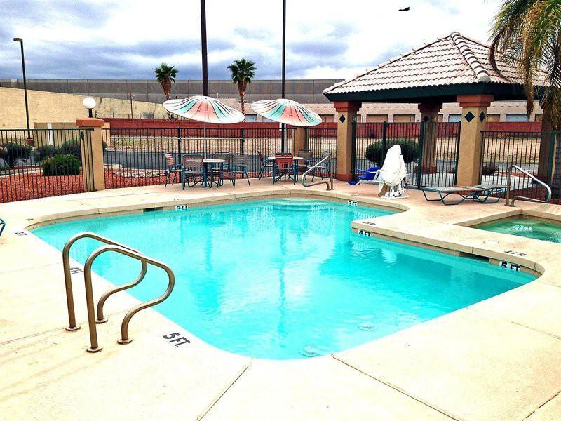 Infinity Inn & Suites Tempe Εξωτερικό φωτογραφία