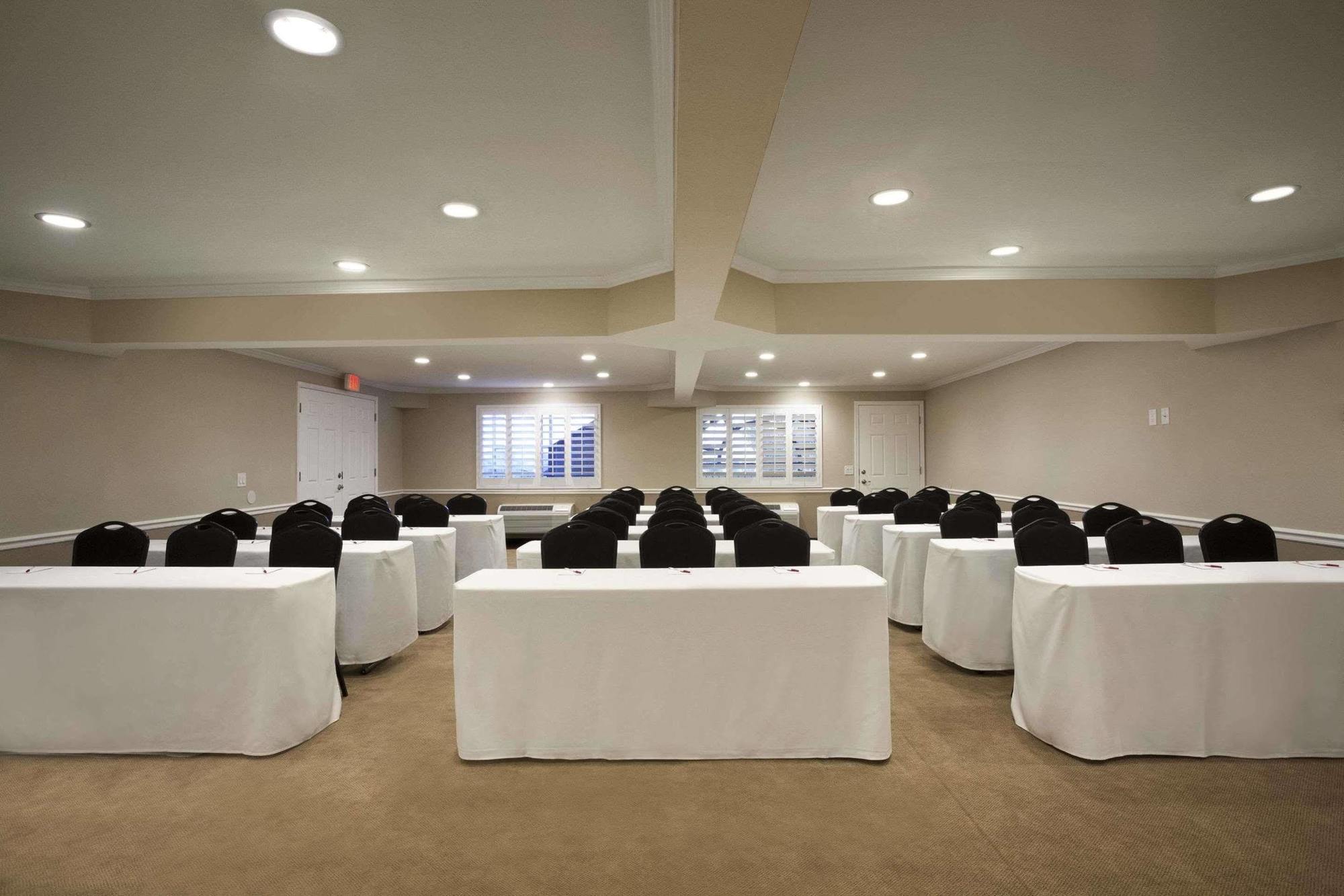 Infinity Inn & Suites Tempe Εξωτερικό φωτογραφία