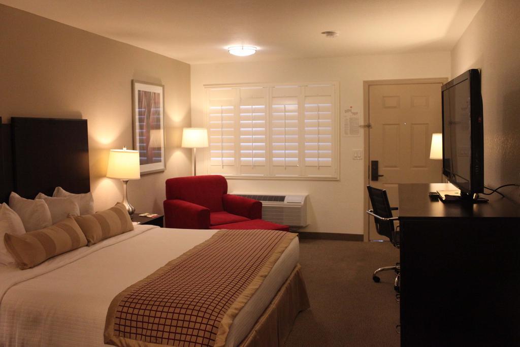 Infinity Inn & Suites Tempe Εξωτερικό φωτογραφία